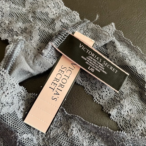 NWT Victoria’s Secret Low Rise Thong - Picture 3 of 3